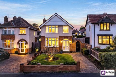 Avebury Avenue, Leicester LE4