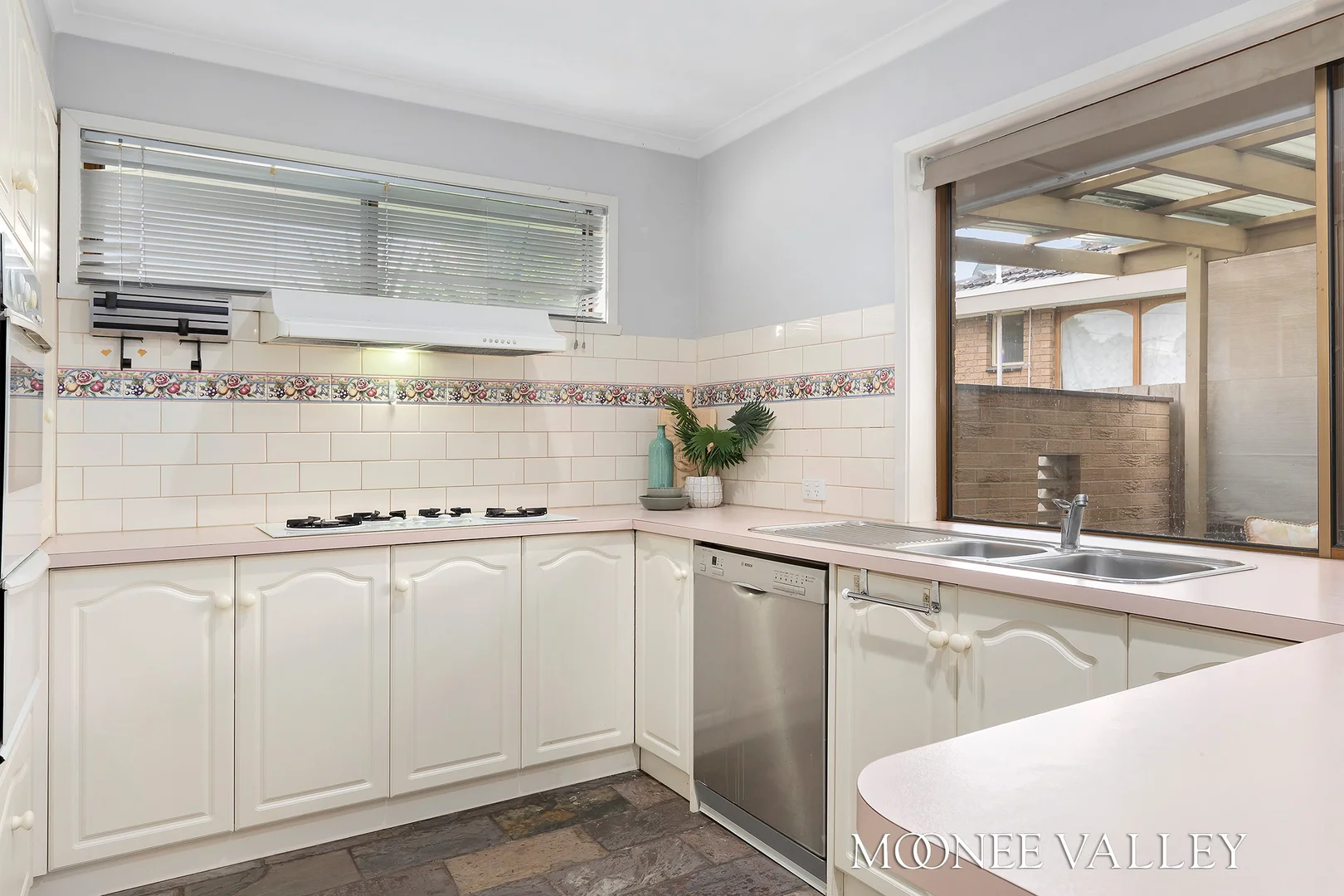 Additional image 5 of 39 Montpellier Drive, Avondale Heights VIC 3034