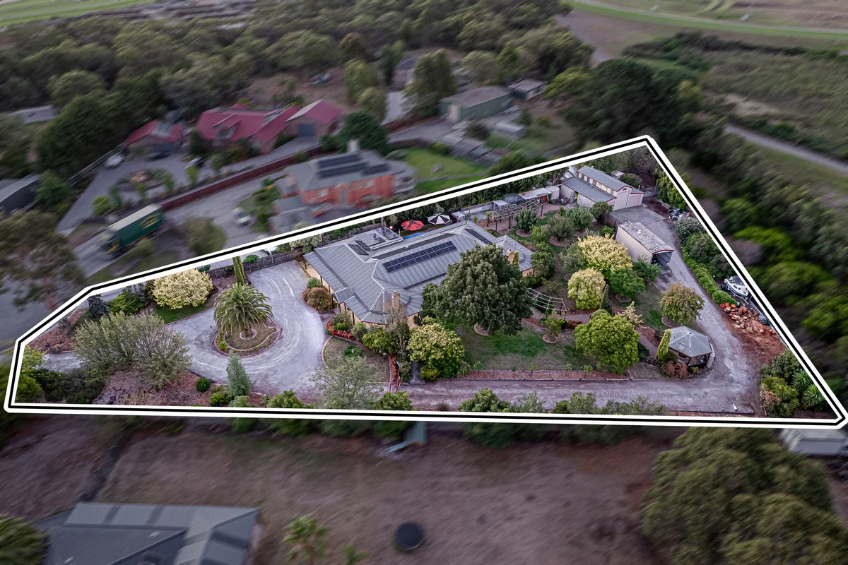 Additional image 38 of 54 Earlston Circuit, Cranbourne VIC 3977