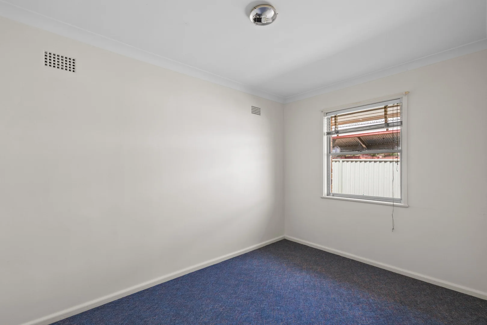 Additional image 4 of 1 - 4/88 Denison Street, West Tamworth NSW 2340