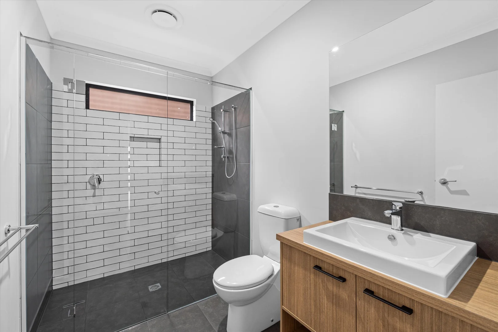 Additional image 18 of 1/15 Columbia Crescent, Traralgon VIC 3844