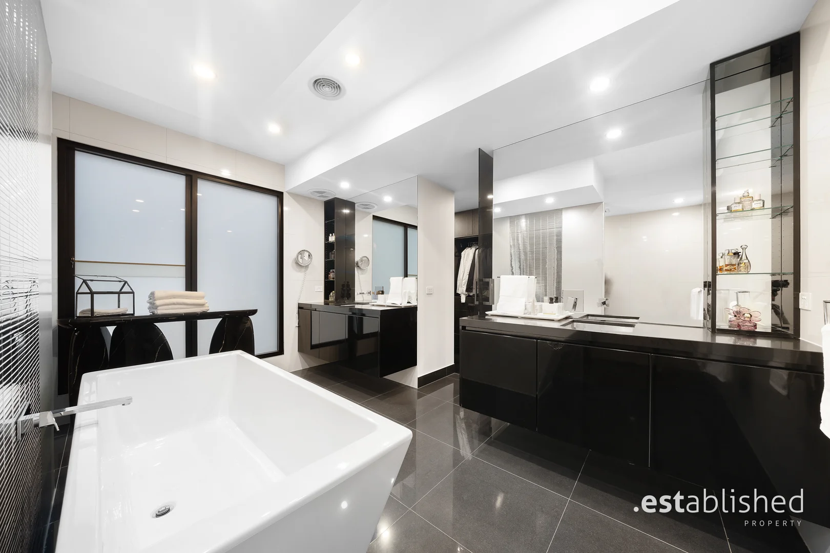 Additional image 17 of 18 Spinnaker Rise, Sanctuary Lakes VIC 3030