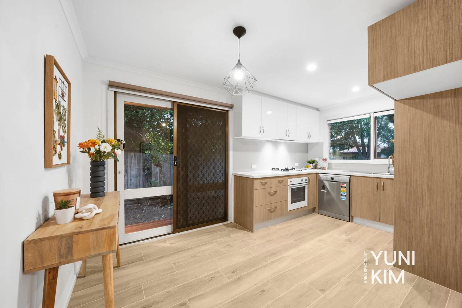 Additional image 10 of 3/21 Quaintance Street, Mount Waverley VIC 3149