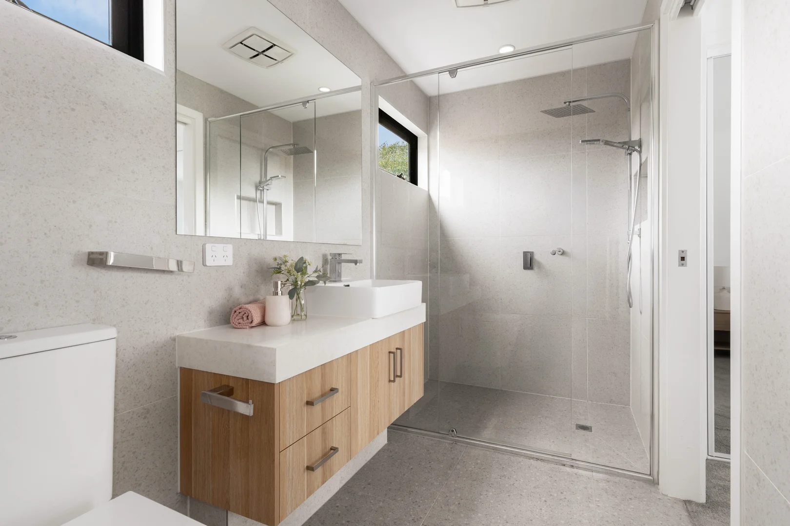 Additional image 8 of 2/14 Catalina Street, Heidelberg West VIC 3081