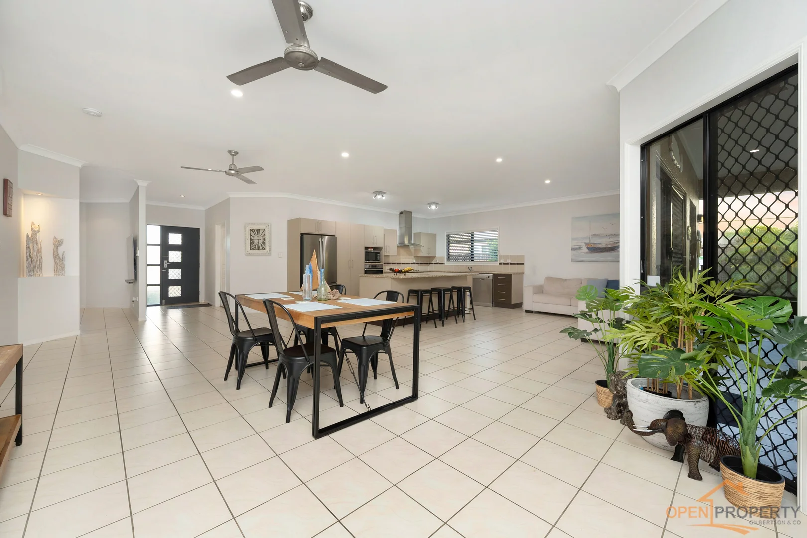 Additional image 3 of 2 Redgum Ct, Mount Louisa QLD 4814