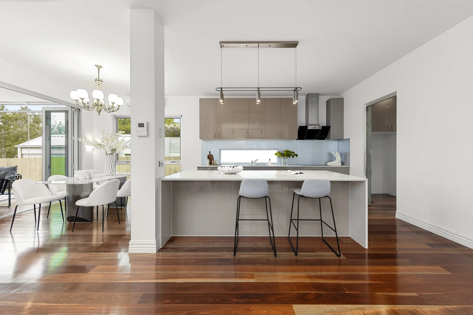 Additional image 10 of 8 Donald Road, Burwood VIC 3125