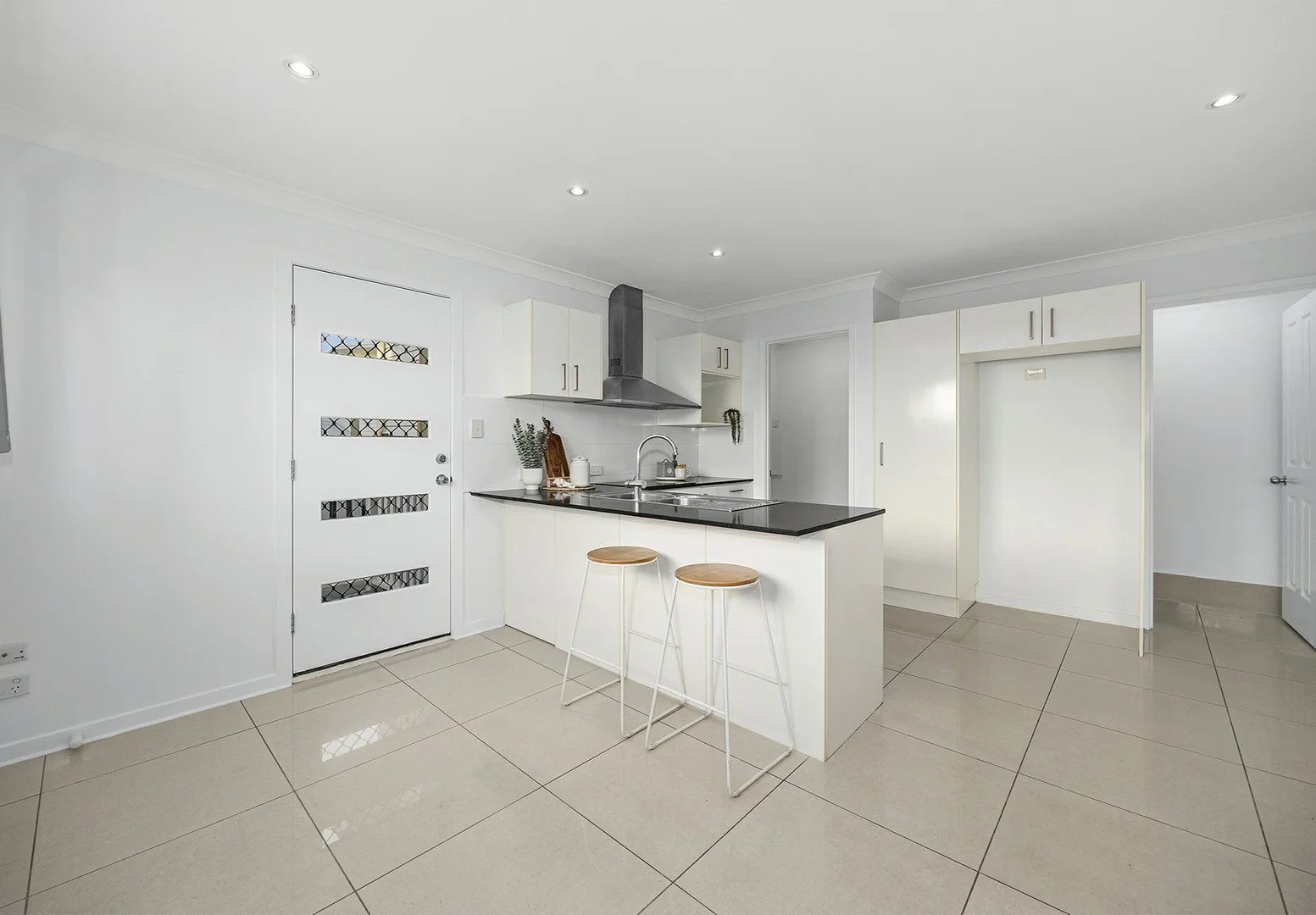 Additional image 3 of 2/11 Rise Street, Mount Gravatt East QLD 4122