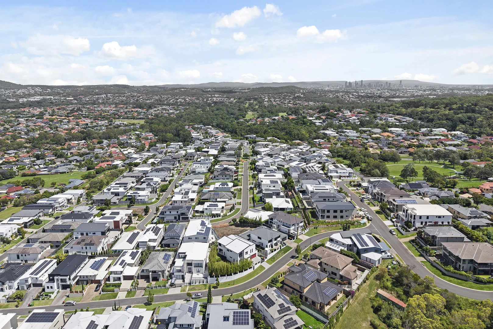 Additional image 32 of 86 Linacre Crescent, Carindale QLD 4152