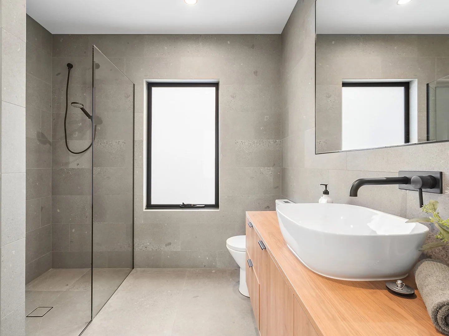 Additional image 6 of 4/3 Church Street, Belmont VIC 3216