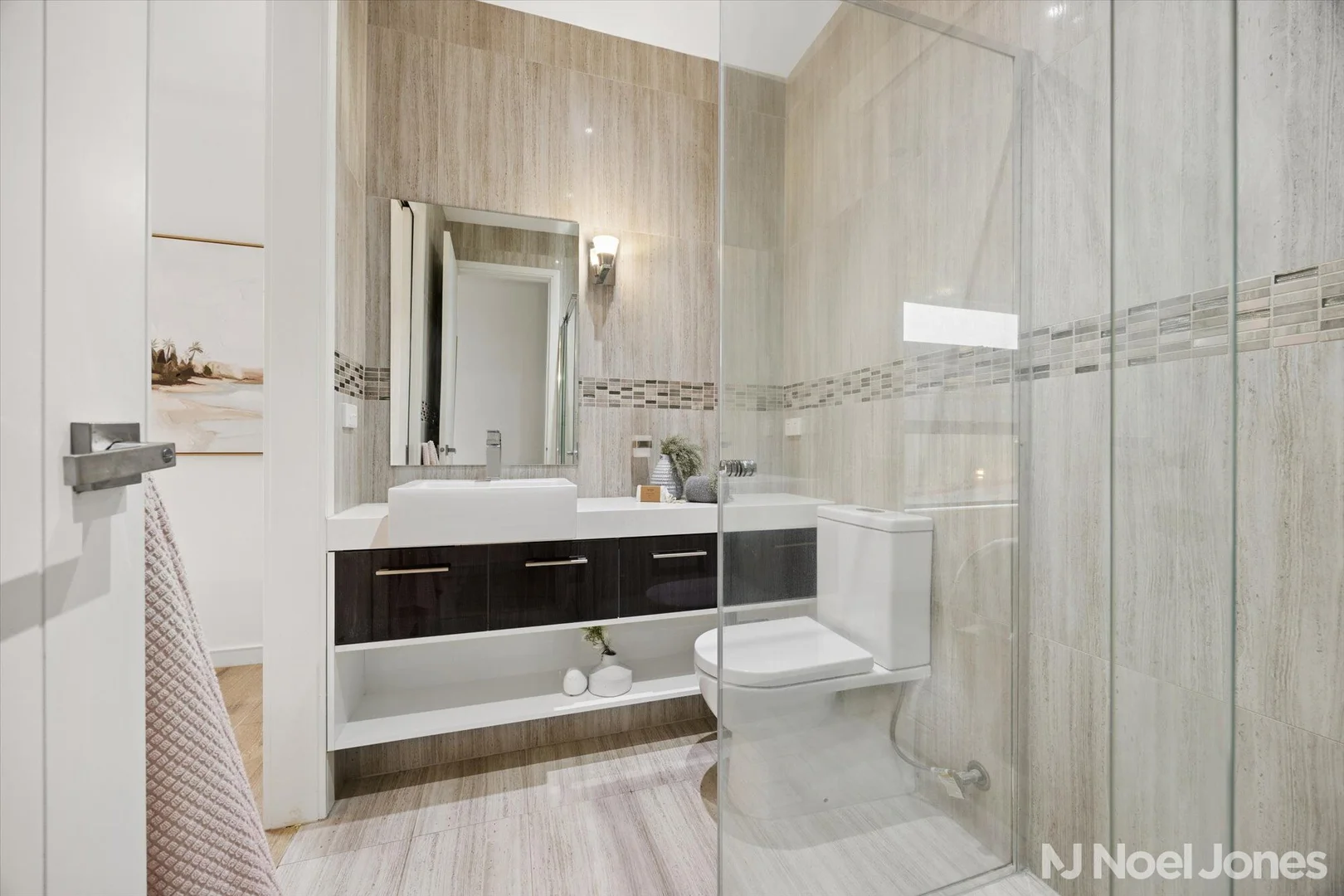 Additional image 7 of 2/17 St Clems Road, Doncaster East VIC 3109