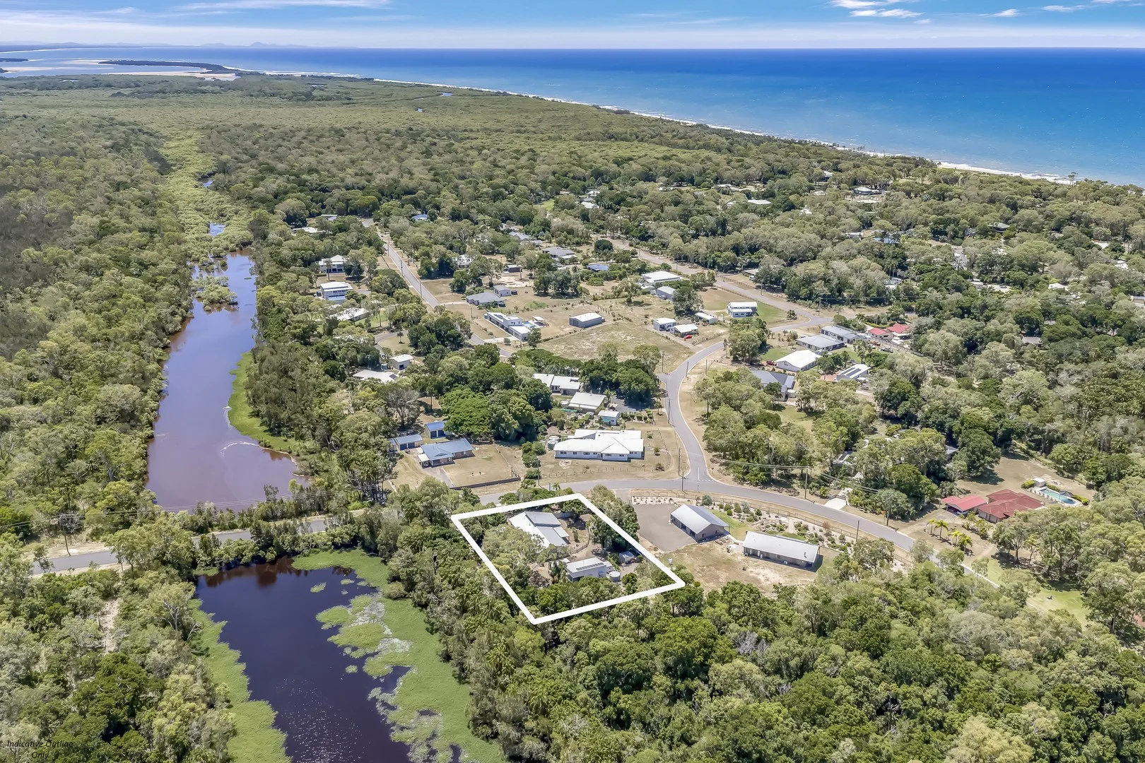 127 Malvern Drive, Moore Park Beach QLD 4670
