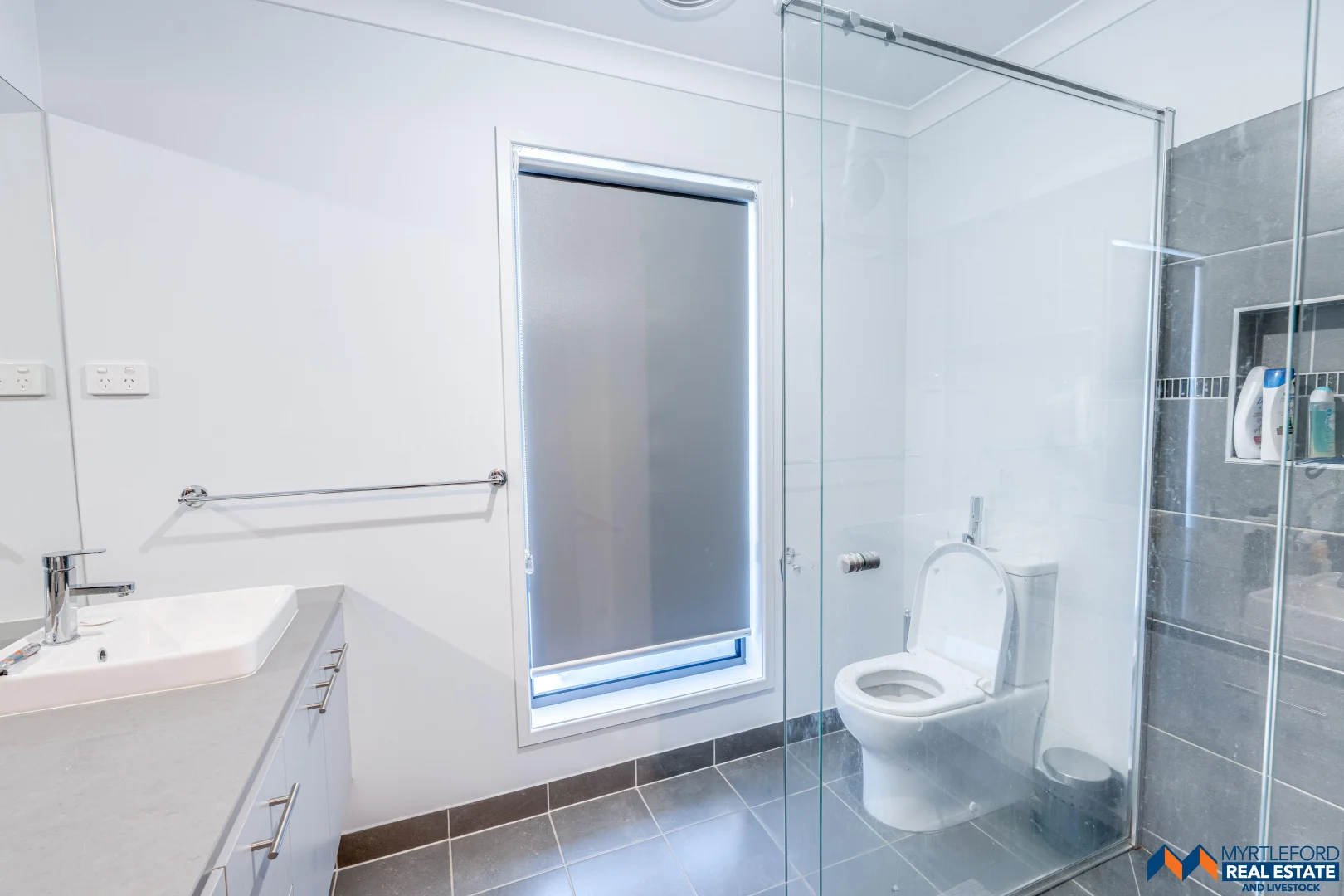 Additional image 10 of 4 Washington Parade, Myrtleford VIC 3737