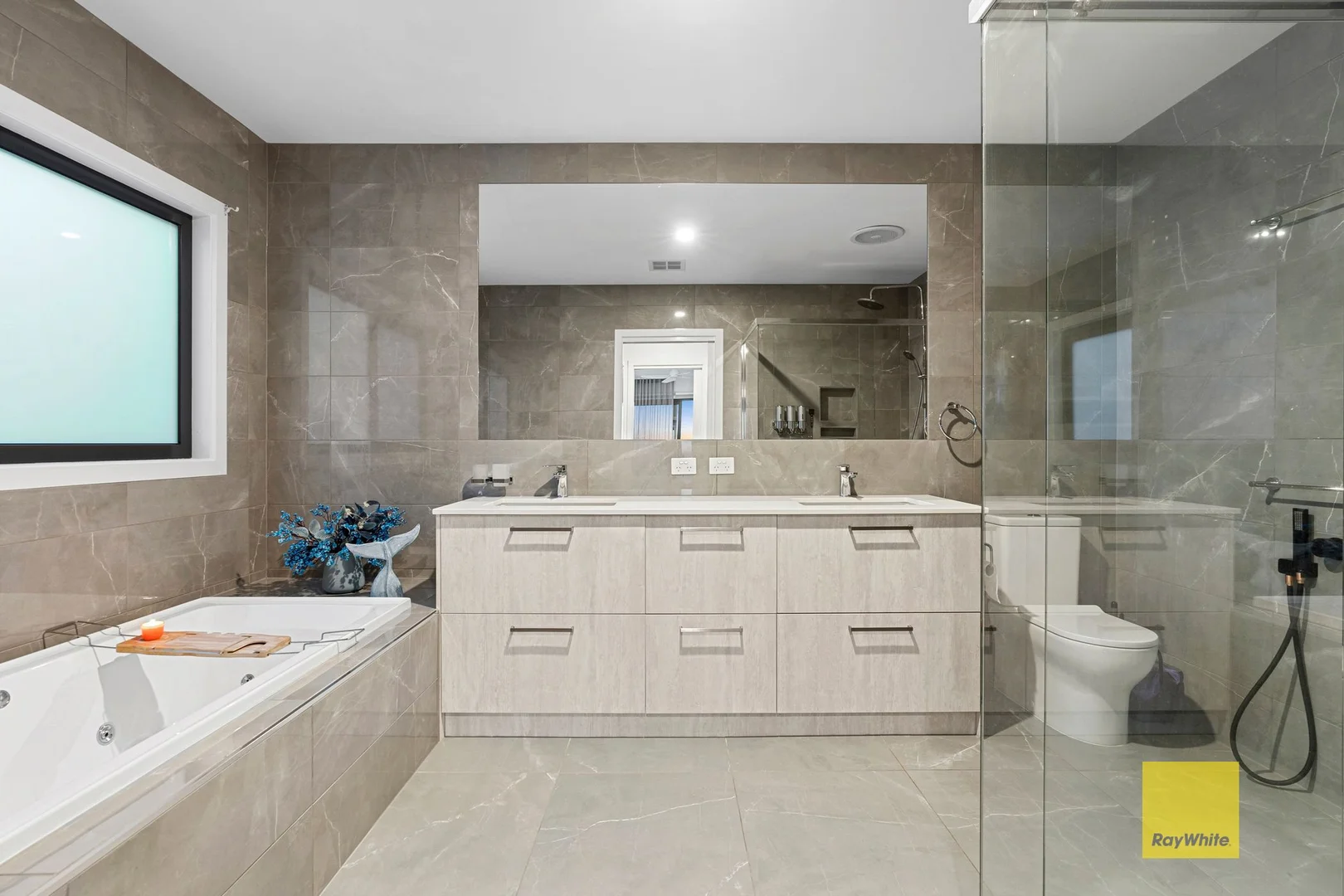 Additional image 8 of 24 Foymount Crescent, Highton VIC 3216