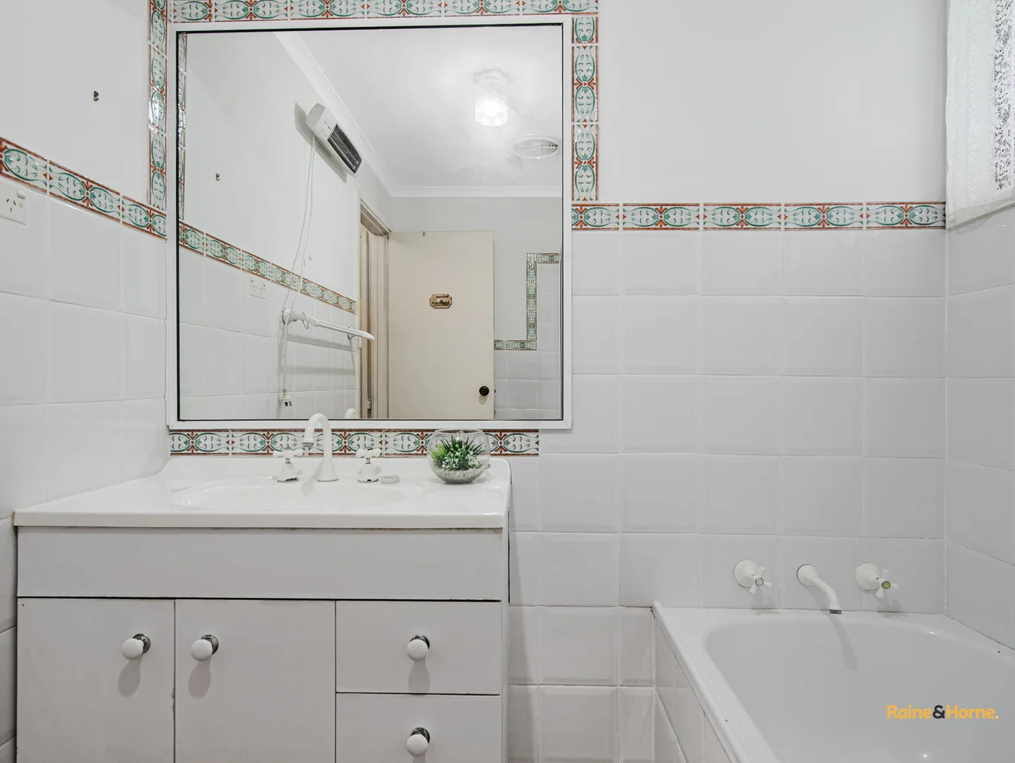 Additional image 18 of 3 Palm Place, Surfside NSW 2536