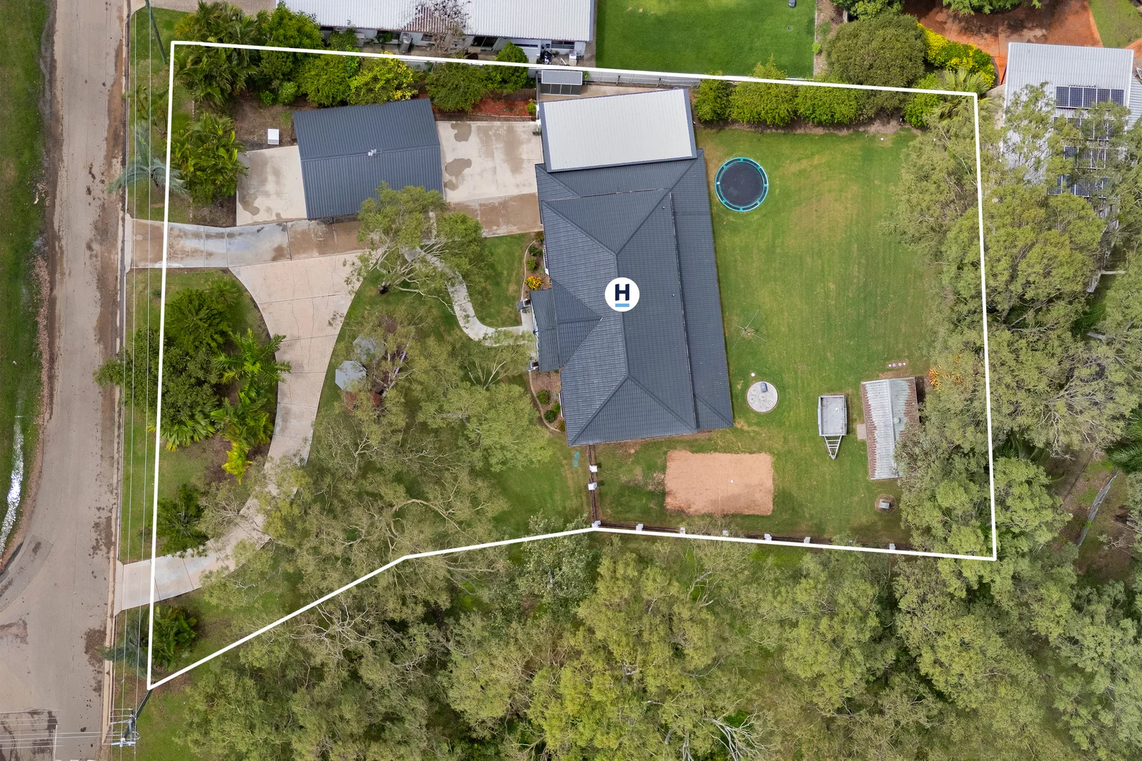 Additional image 31 of 13 Hastings Street, Mount Louisa QLD 4814