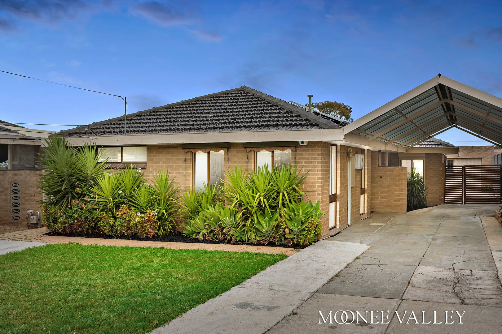 Additional image 2 of 39 Montpellier Drive, Avondale Heights VIC 3034