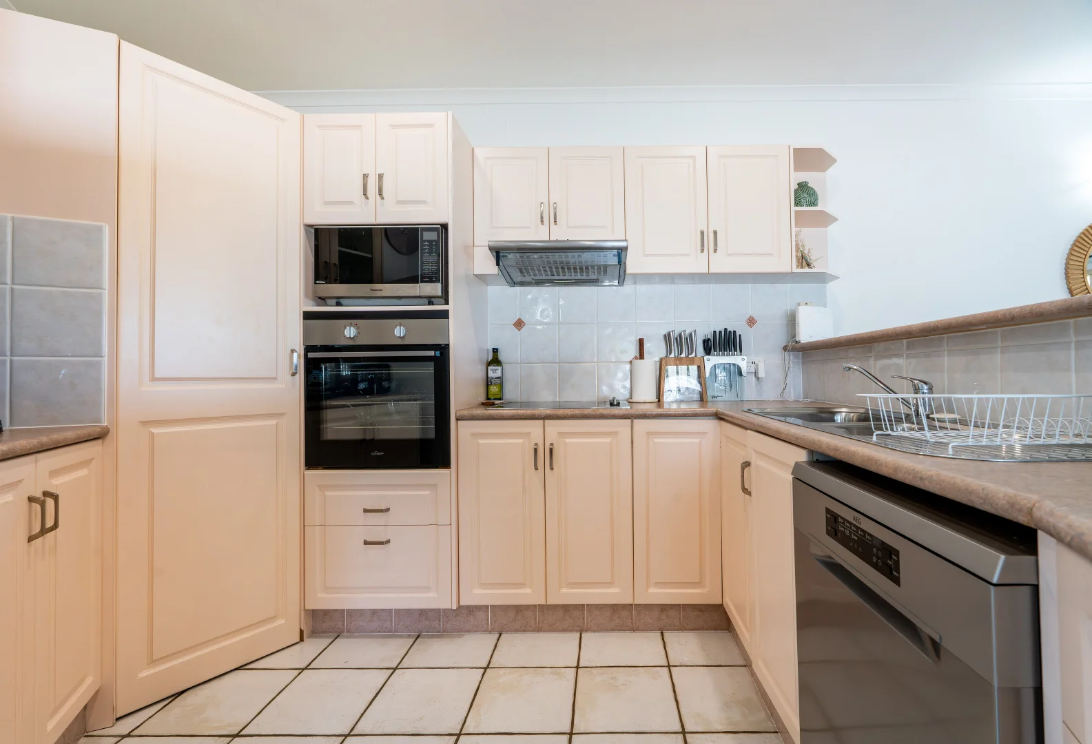 Additional image 15 of Unit 3/112 Kennedy Esplanade, South Mission Beach QLD 4852