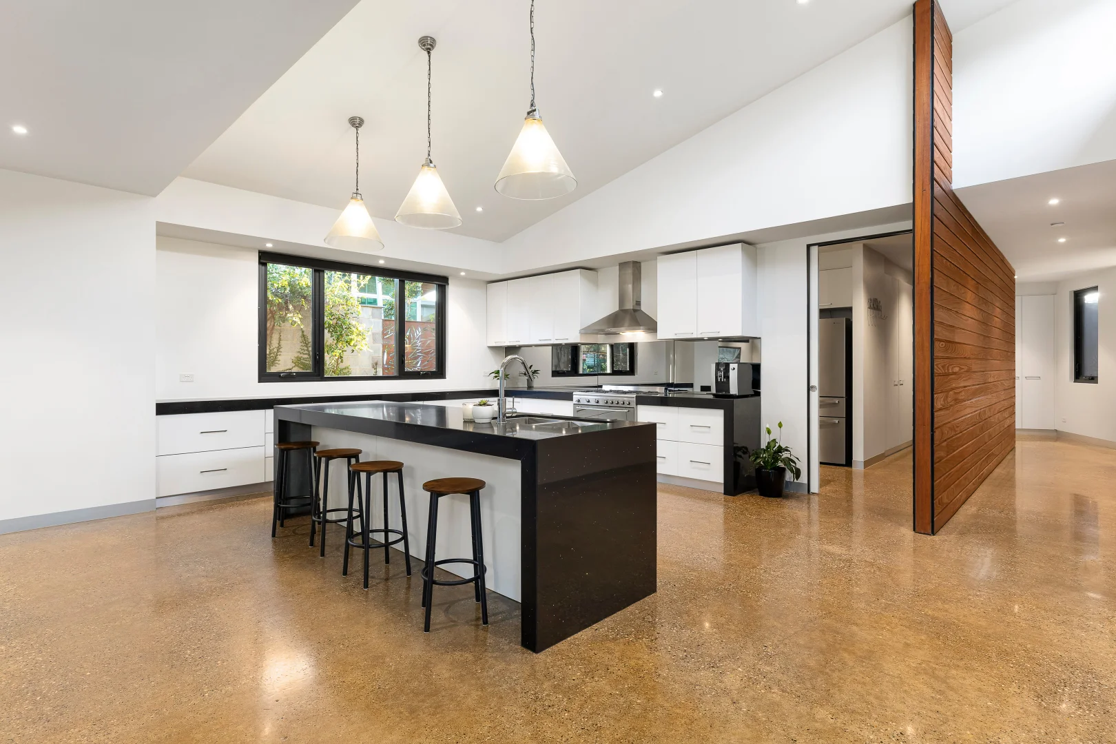 Additional image 2 of 1 Currong Grove, Croydon VIC 3136