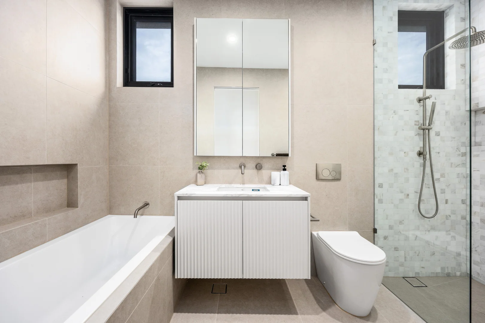 Additional image 10 of 2/32 Kambrook Road, Caulfield North VIC 3161