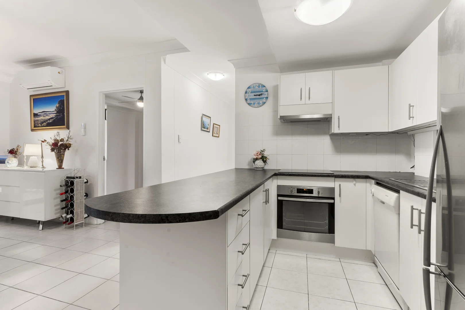 Additional image 4 of 4/2-4 Central Road, Miranda NSW 2228