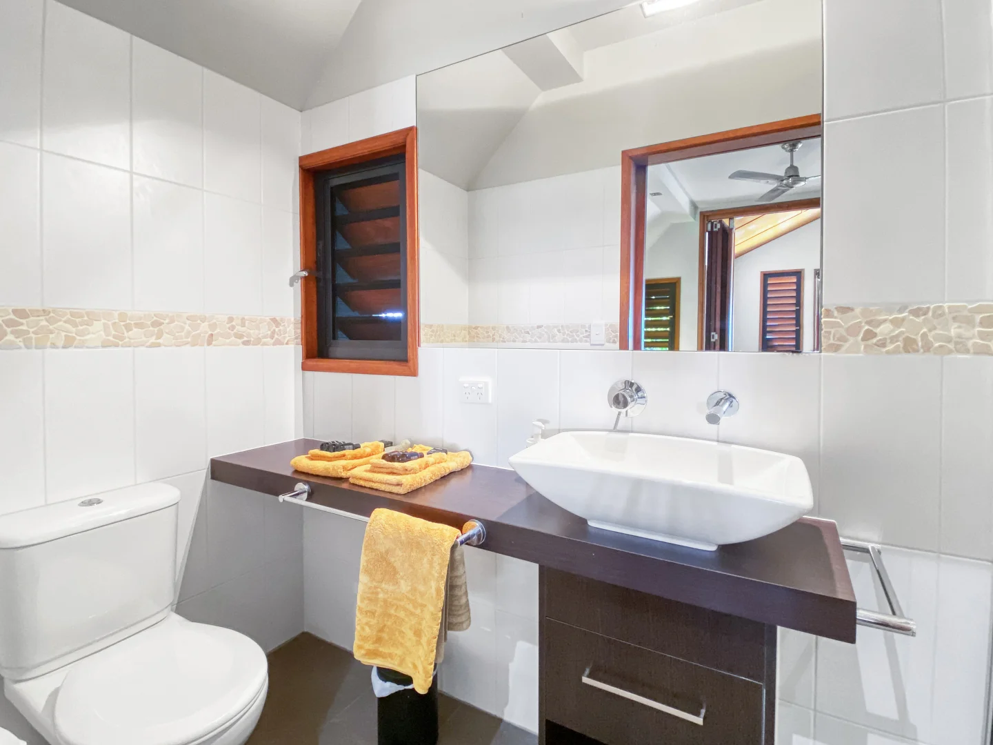 Additional image 11 of 4/9 The Esplanade (Pure Magnetic) St, Nelly Bay QLD 4819