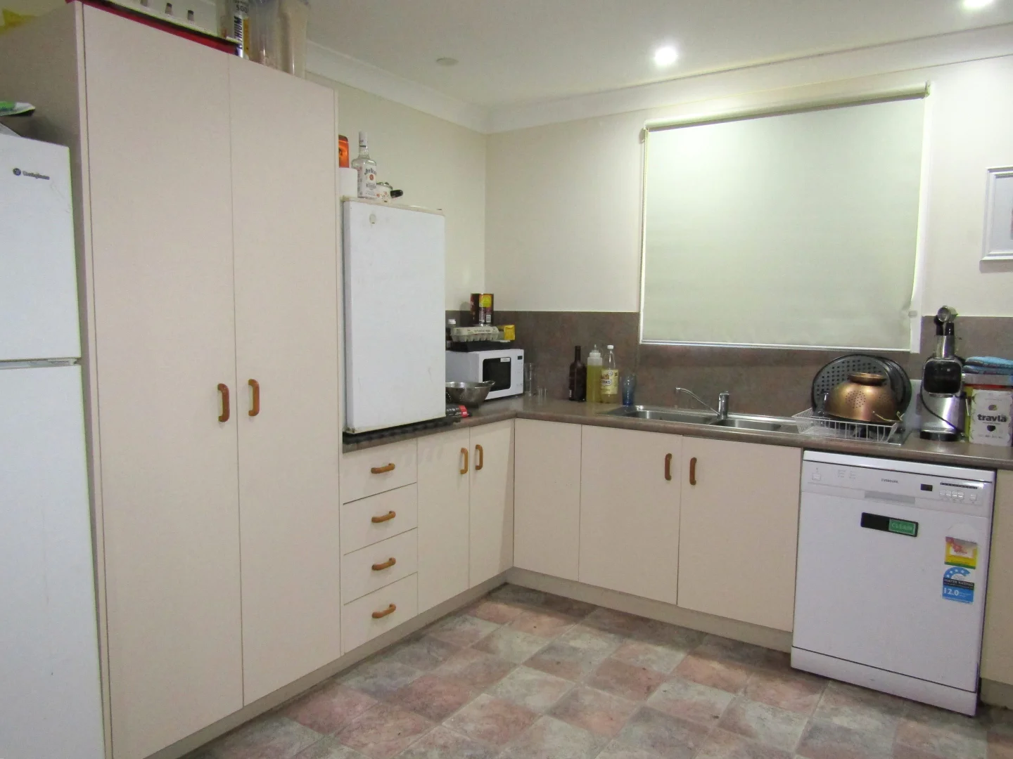 Additional image 3 of 5 Kurrajong Street, Blackwater QLD 4717