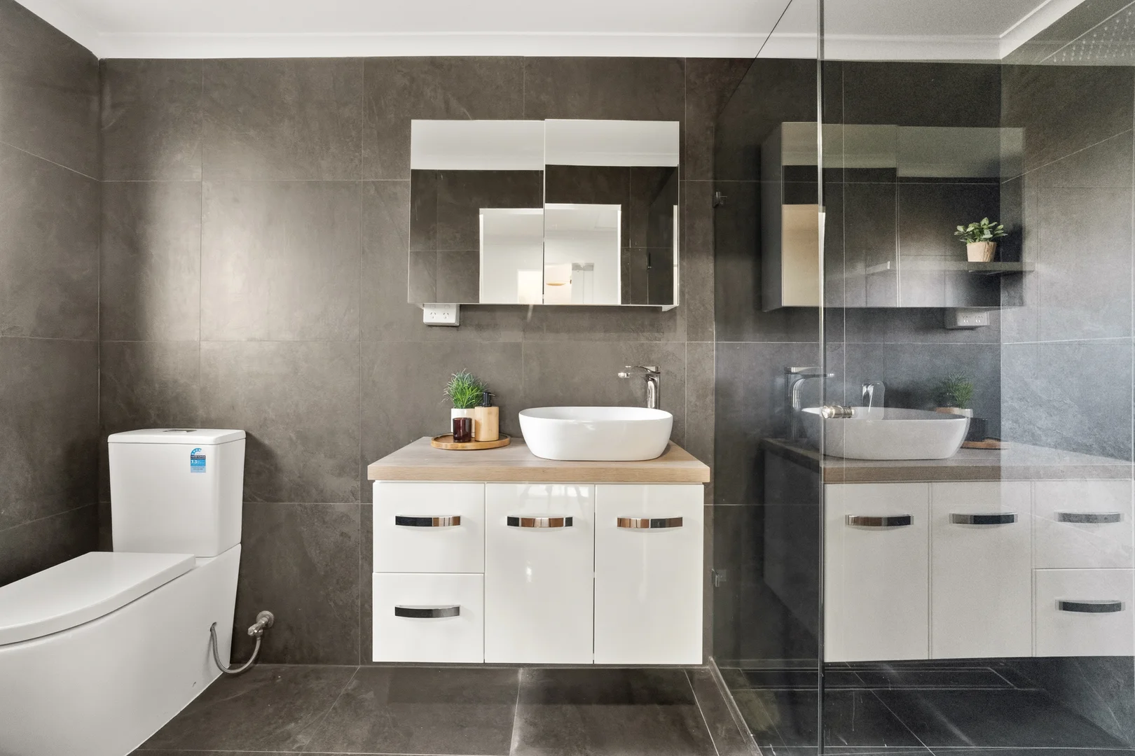 Additional image 19 of 18 Curlew Crescent, Eagleby QLD 4207