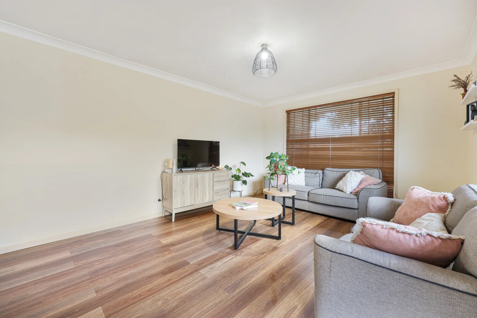 Additional image 14 of 1 & 2/2 Honeysuckle Crescent, Scone NSW 2337