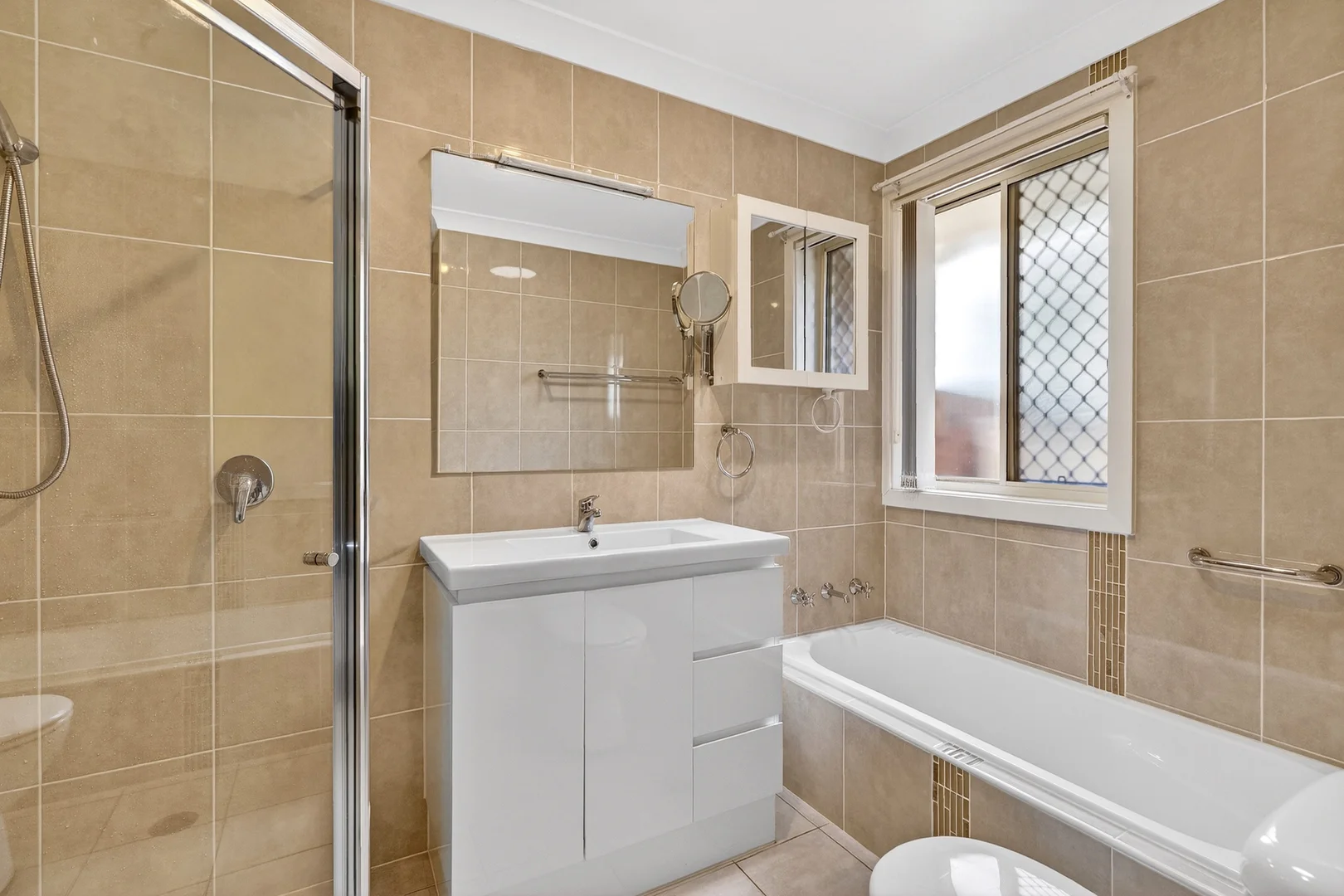 Additional image 5 of 1/34 Farnell Road, Woy Woy NSW 2256