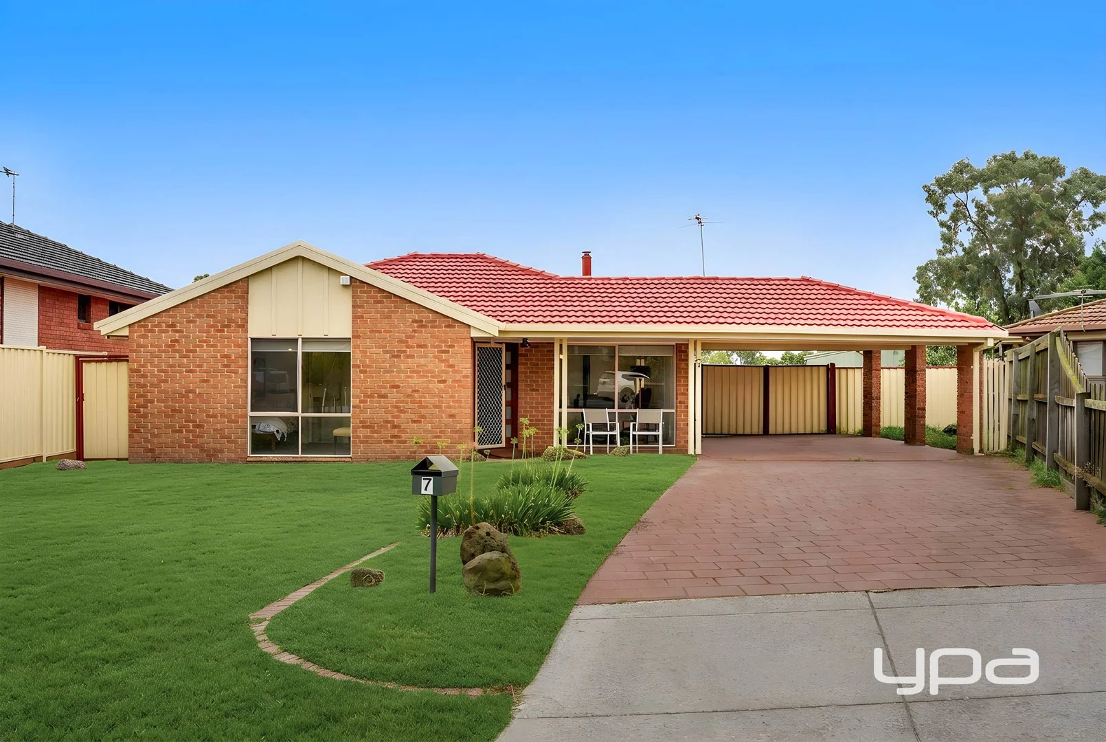 7 Binnak Court, Meadow Heights VIC 3048