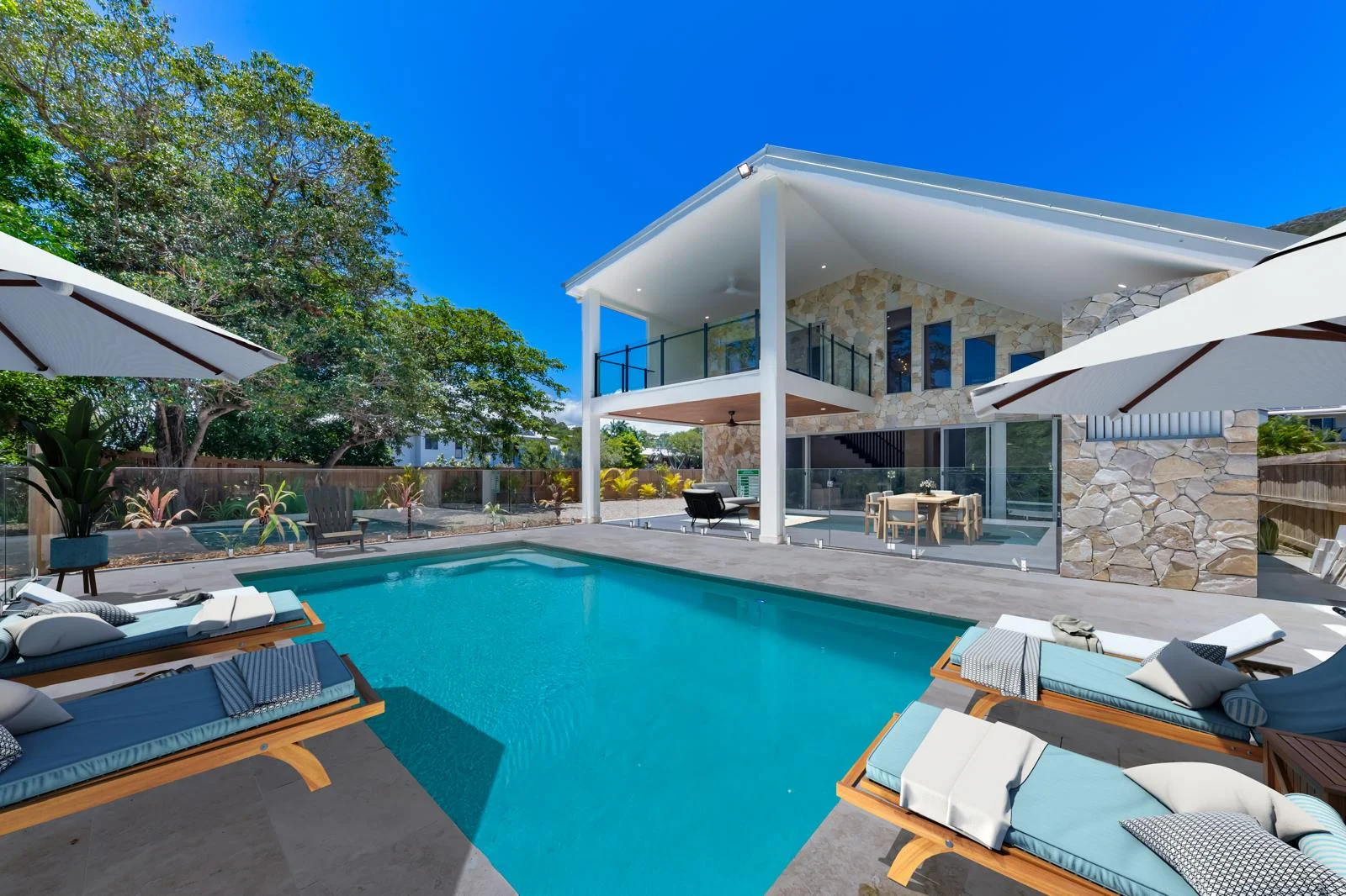 96 Gloucester Avenue, Hideaway Bay QLD 4800