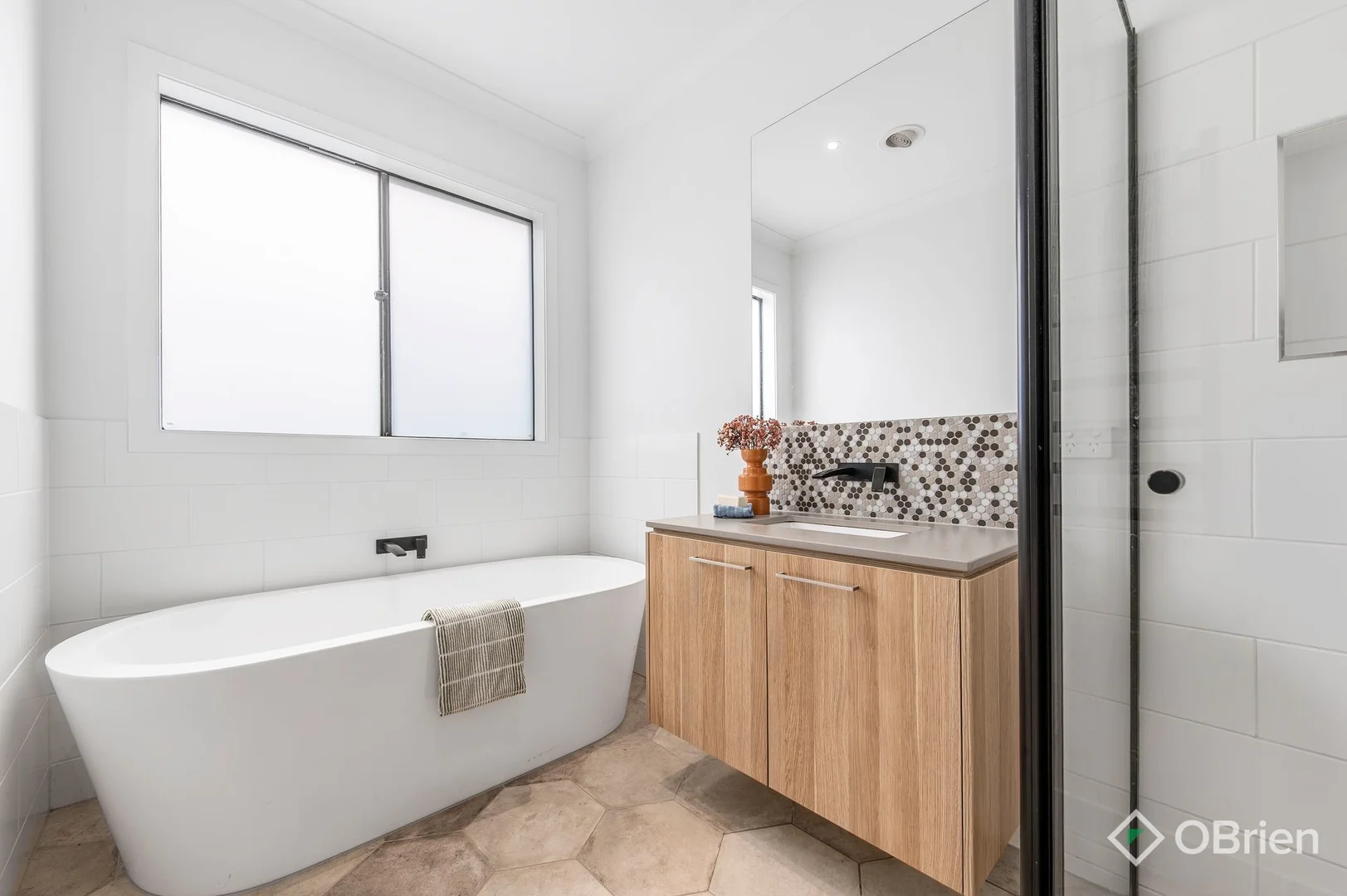 Additional image 8 of 31 One Chain Road, Somerville VIC 3912