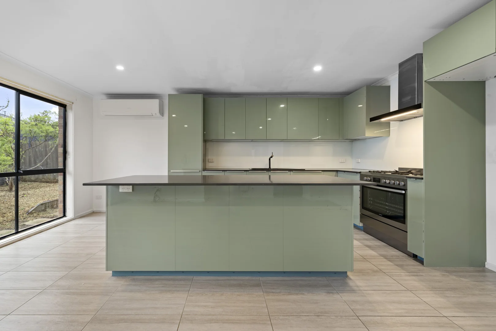 Additional image 4 of 2 Anidala Place, Cranbourne West VIC 3977