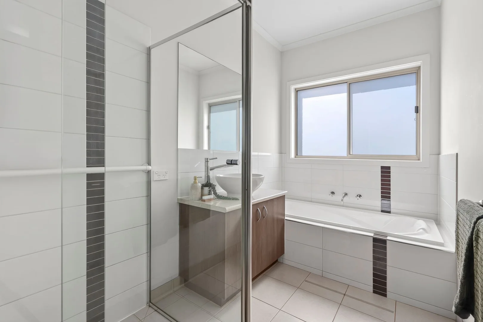 Additional image 8 of 6/10-12 Britannia Street, Geelong West VIC 3218