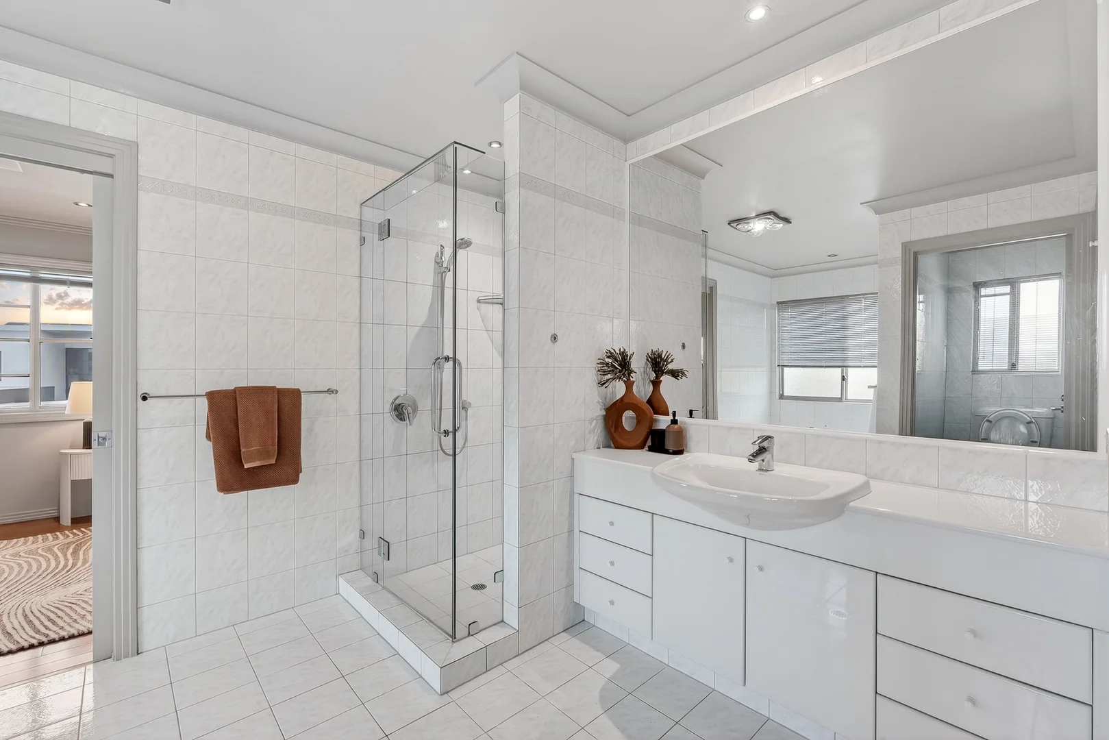 Additional image 23 of 12 San Simeon Drive, Clear Island Waters QLD 4226