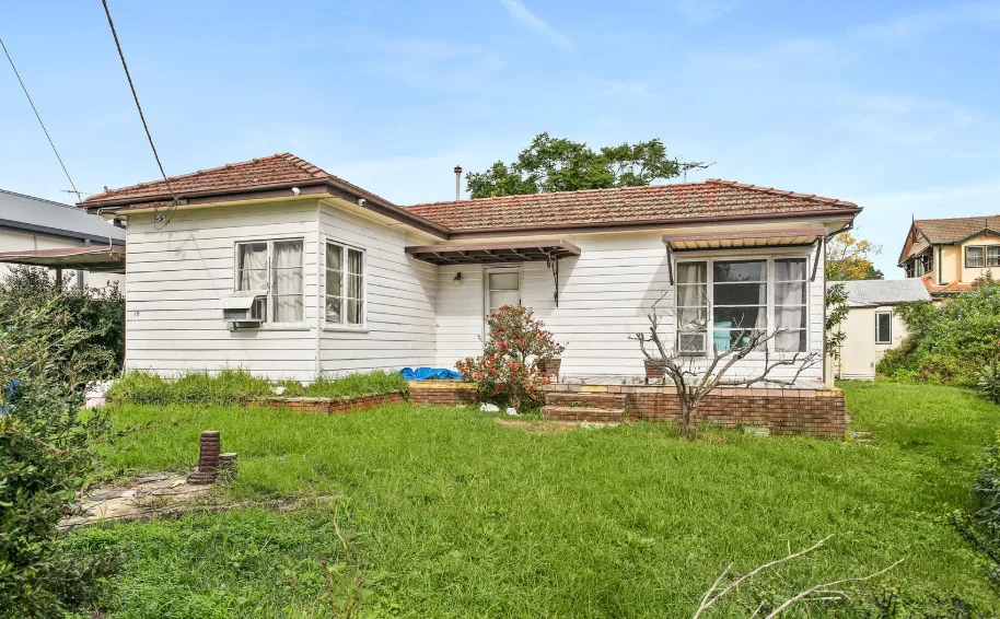 Additional image 2 of 15 Hymen Street, Peakhurst NSW 2210