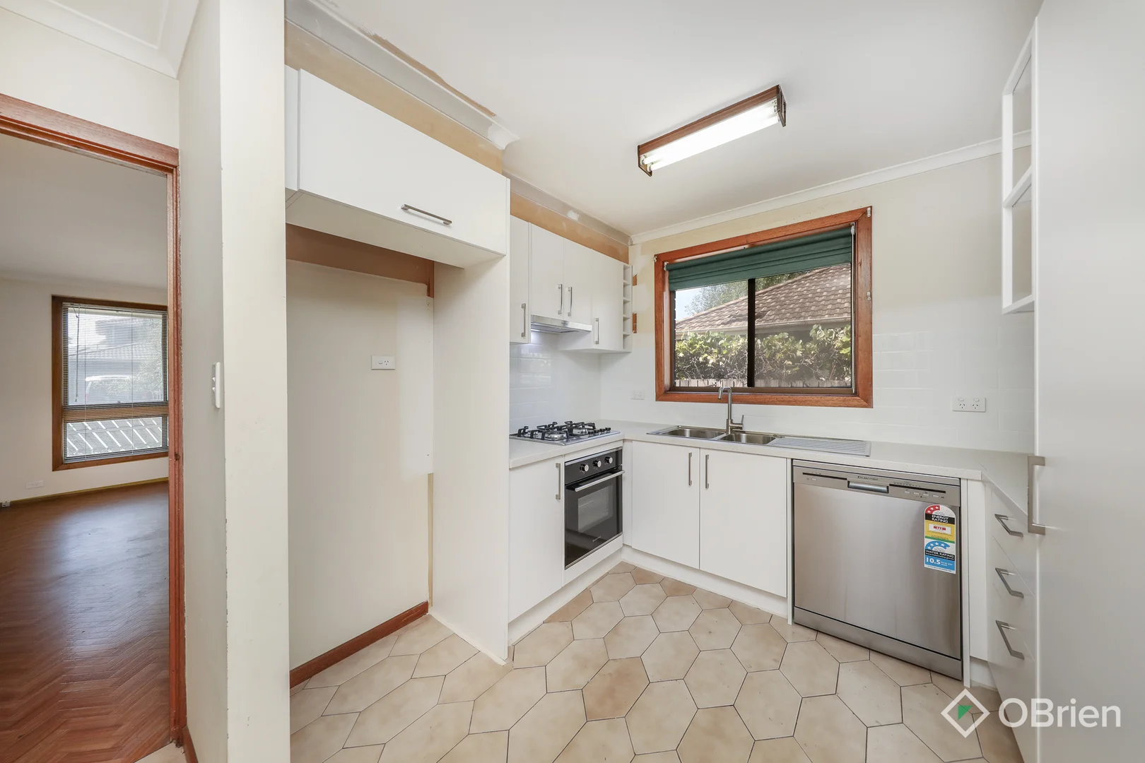 Additional image 3 of 5/41-43 Hutchinson Street, Albion VIC 3020