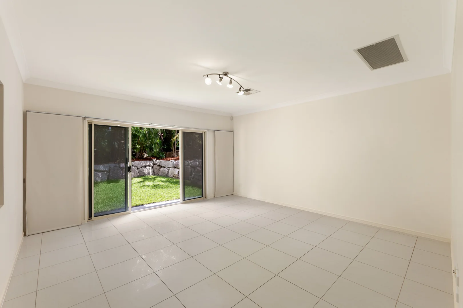 Additional image 5 of 19 Coonawarra Drive, Carseldine QLD 4034