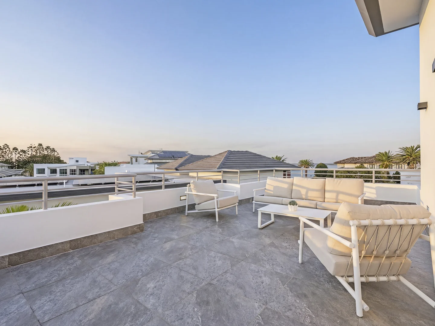 Additional image 31 of 19 Knightsbridge Parade East, Sovereign Islands QLD 4216