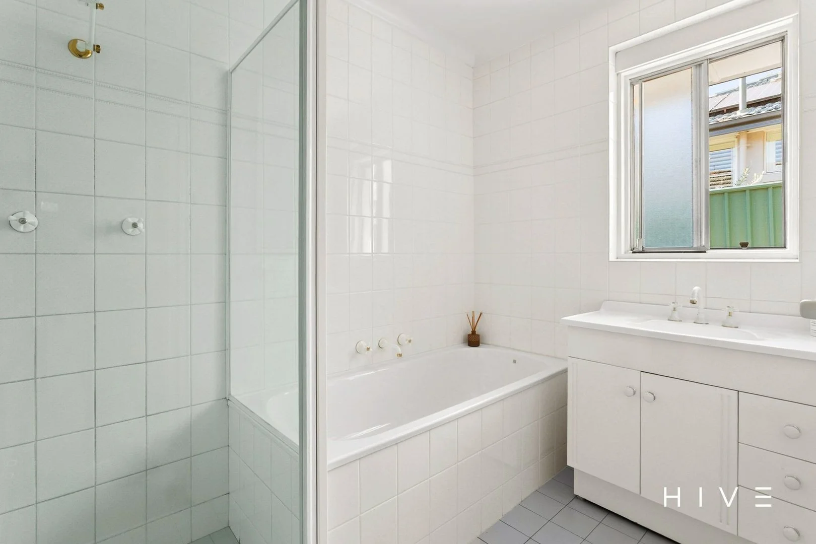 Additional image 14 of 2 Caley Crescent, Narrabundah ACT 2604