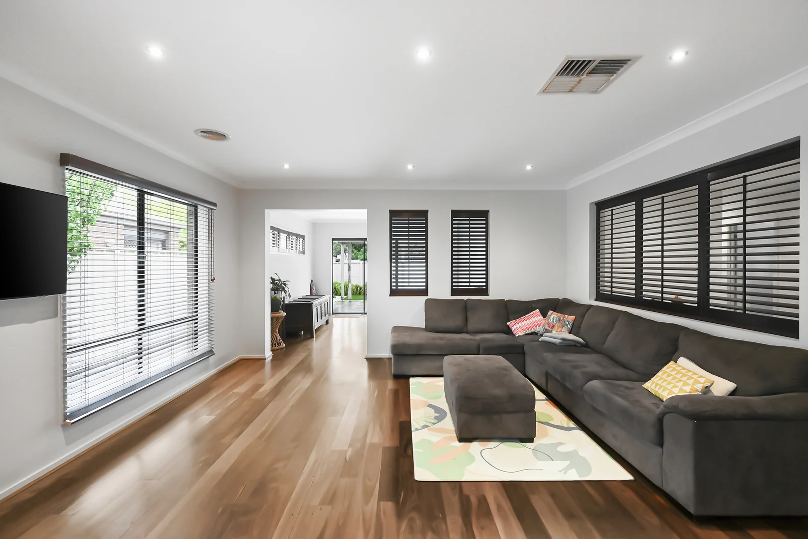 Additional image 4 of 112 Myrtle Road, Ascot VIC 3551
