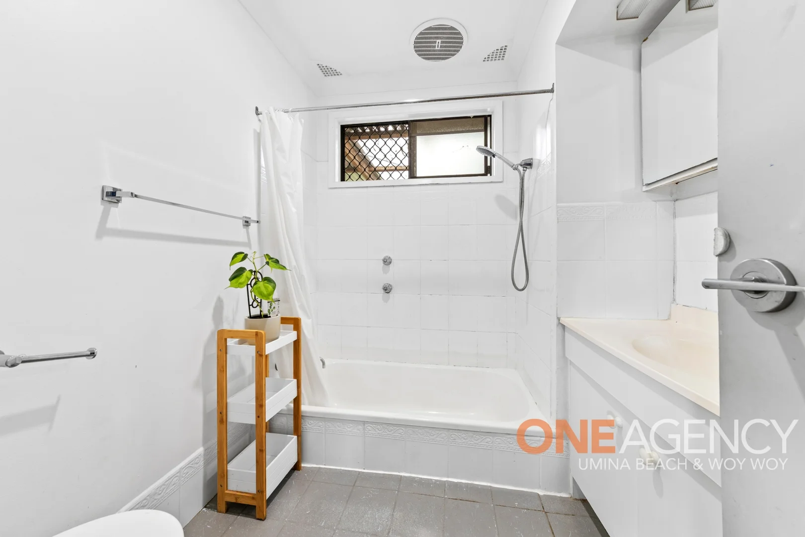 Additional image 3 of 14 Scullin Place, Berkeley Vale NSW 2261