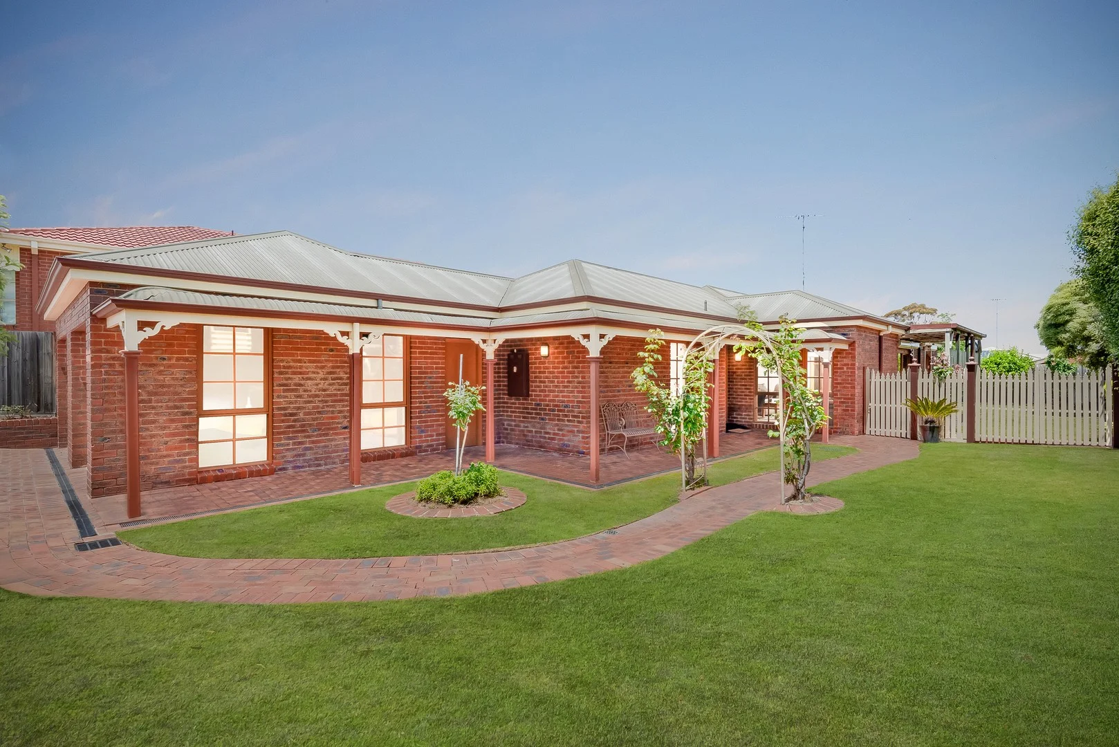 2 Homewood Lane, Highton VIC 3216