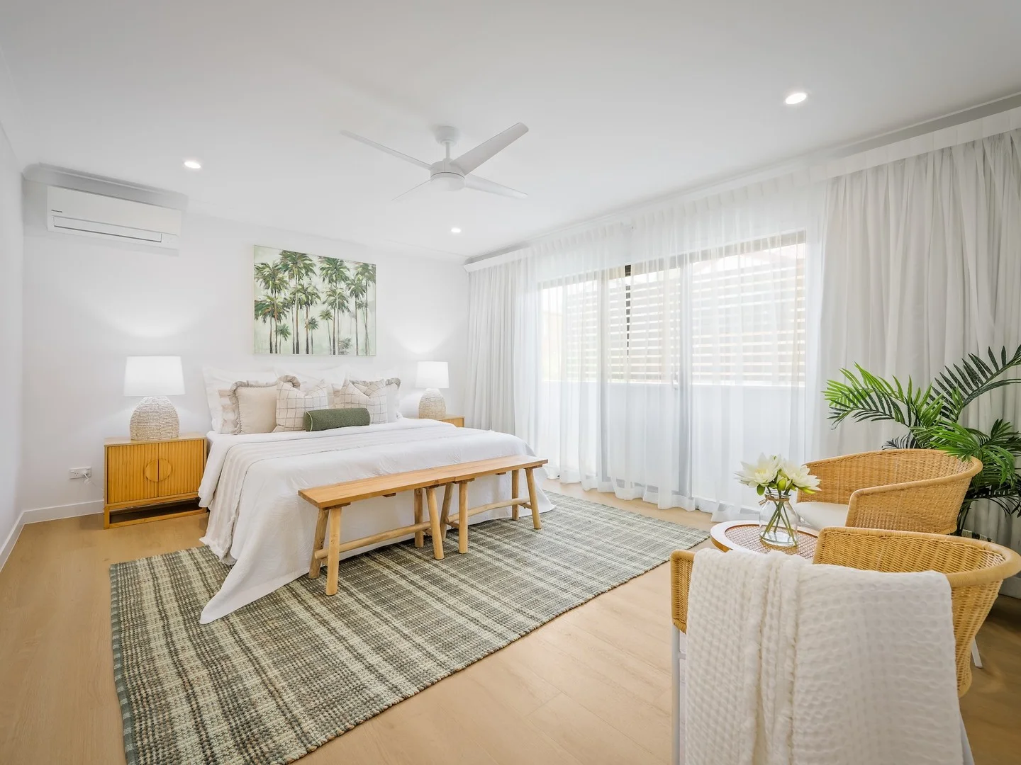 2/111 Pohlman Street, Southport QLD 4215