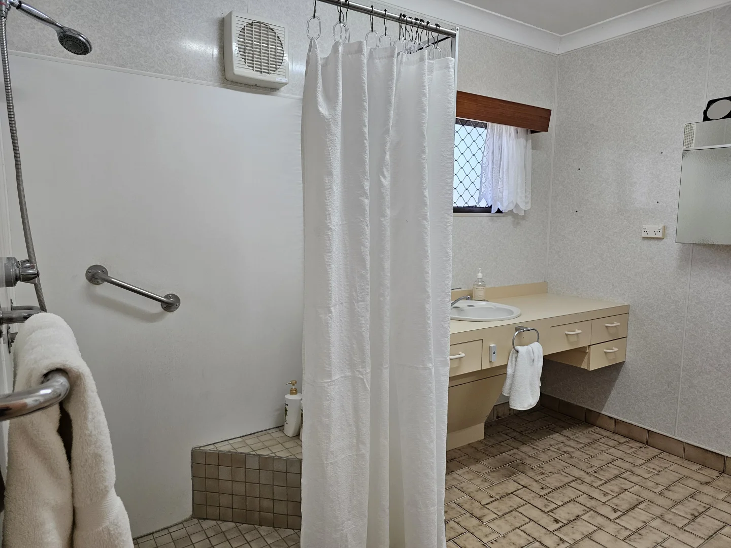 Additional image 25 of 39 Narrah Street, Alva QLD 4807