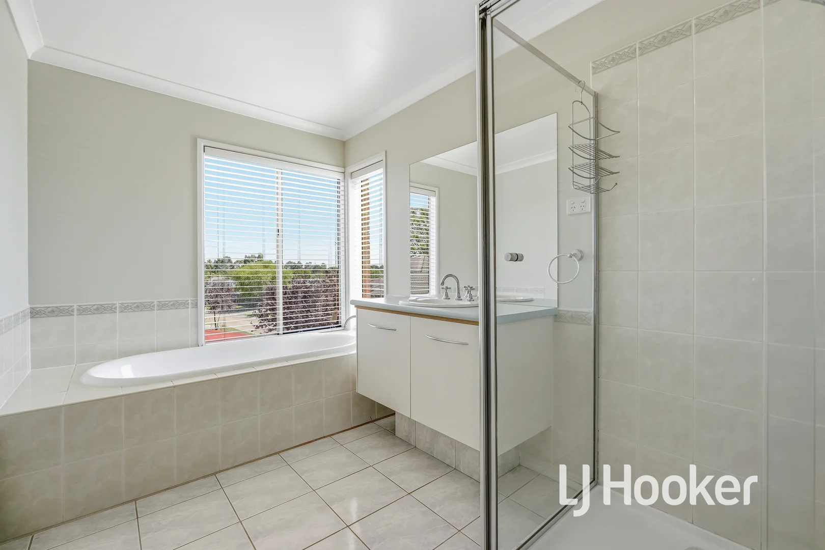 Additional image 19 of 8 Oliver Court, Narre Warren South VIC 3805