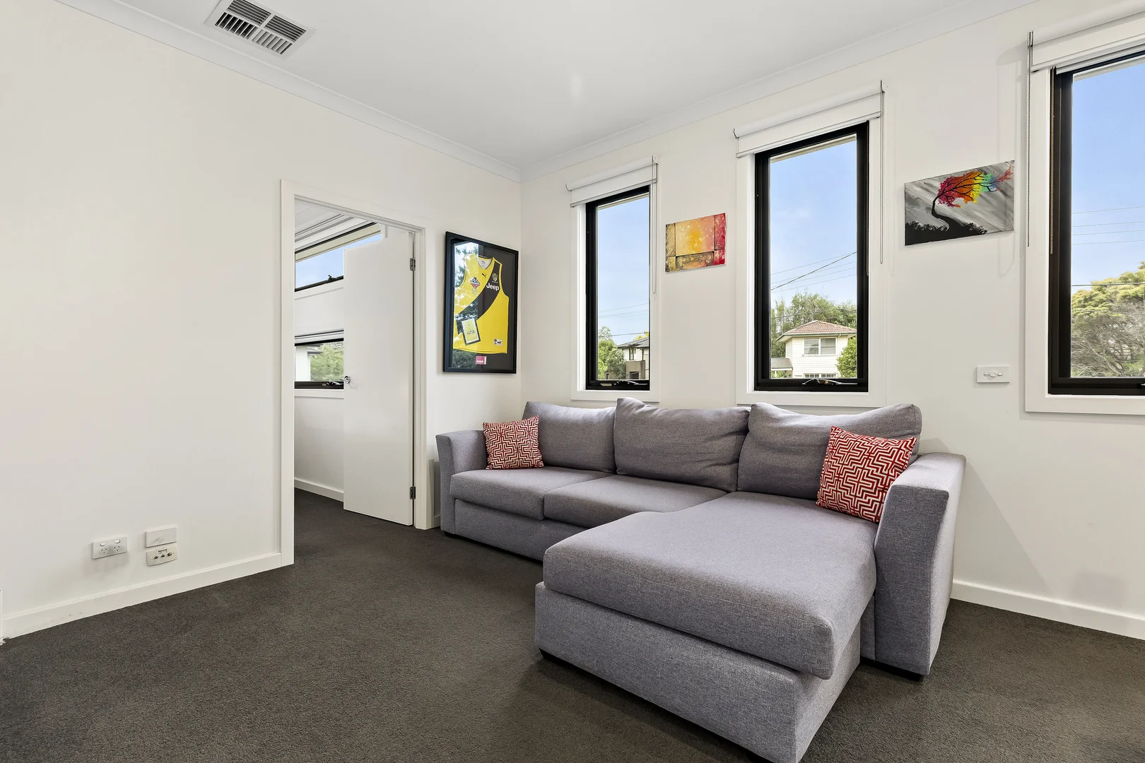 Additional image 9 of 1/10 Hamilton Avenue, Blackburn VIC 3130