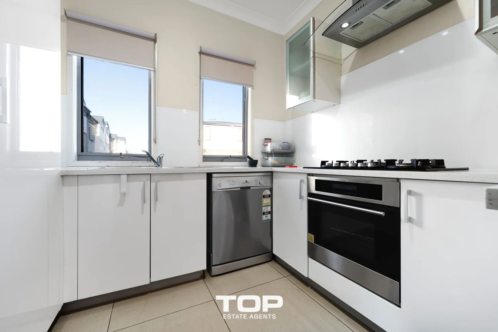 Additional image 5 of 17/10 Mickleham Drive, Cranbourne North VIC 3977