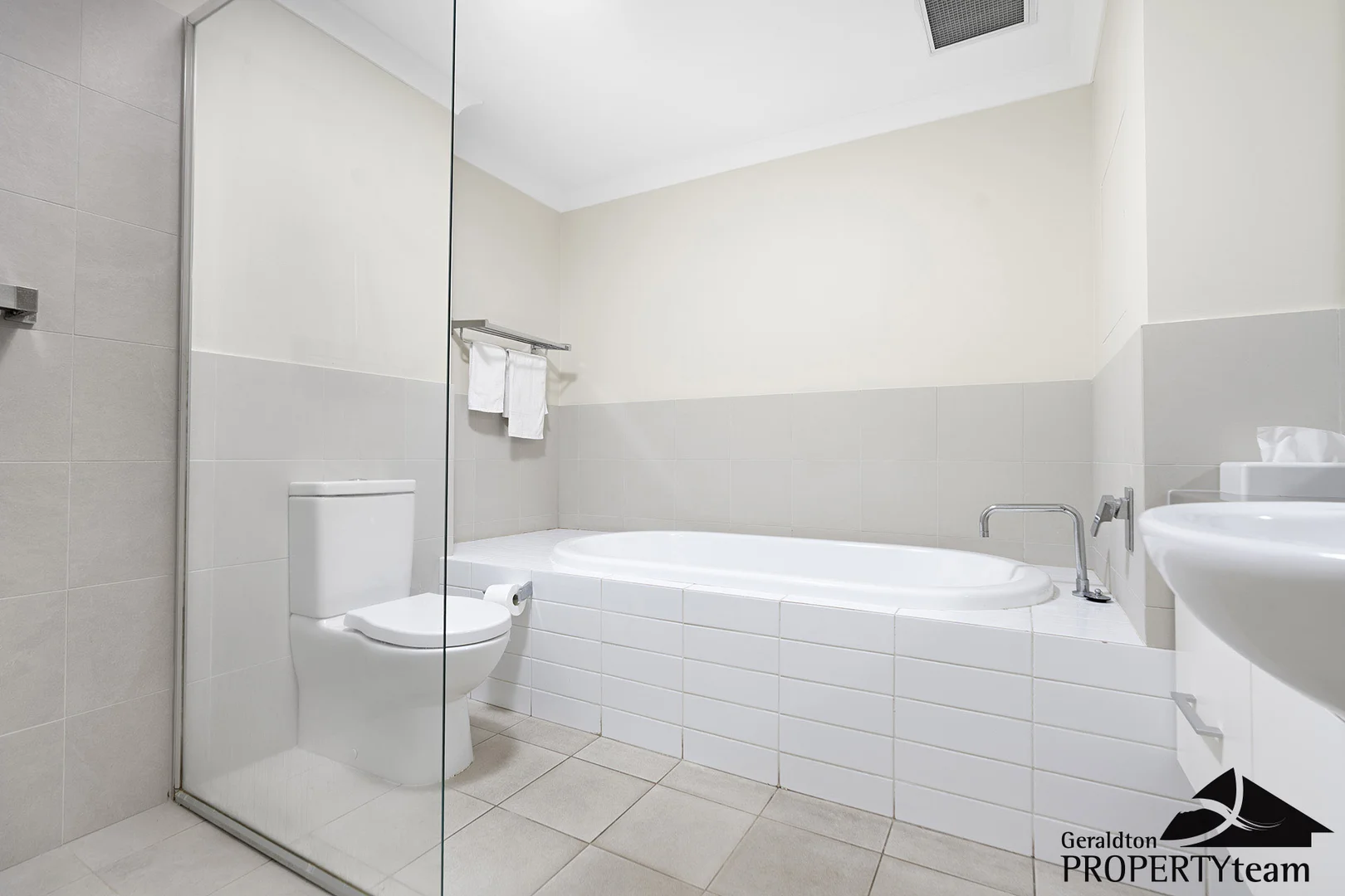 Additional image 13 of 13/219 Foreshore Drive, Geraldton WA 6530