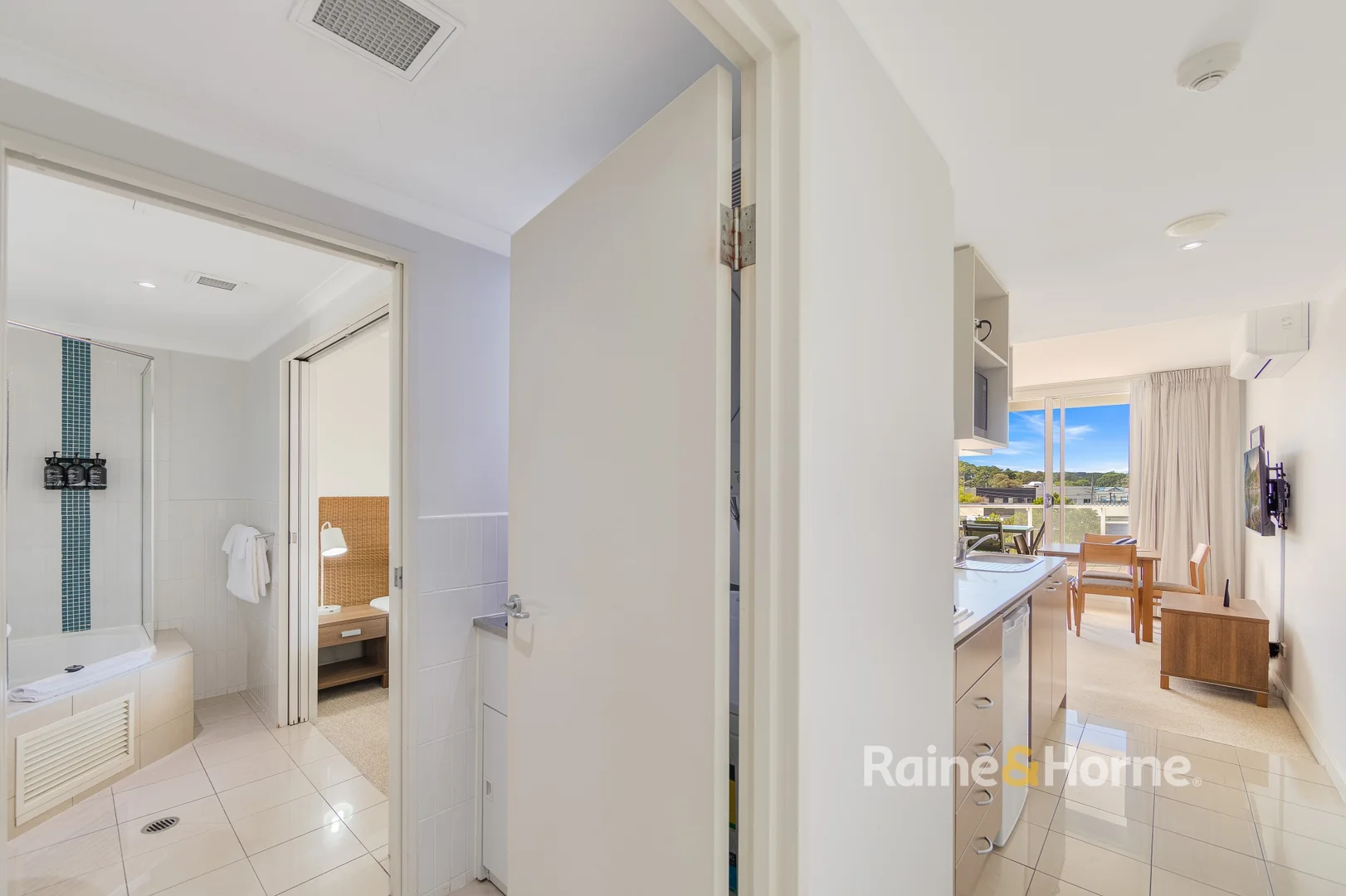 Additional image 10 of 101/51-54 The Esplanade, Ettalong Beach NSW 2257